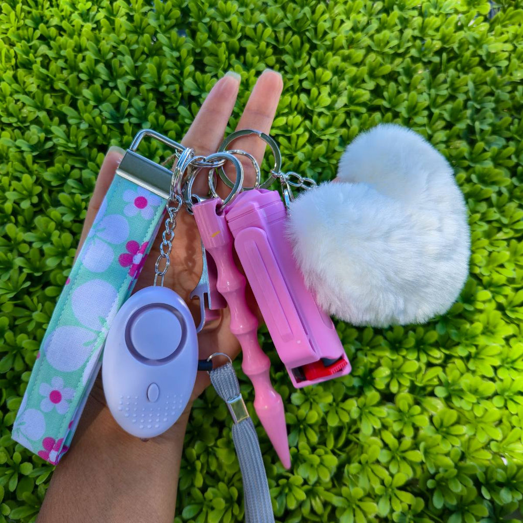 Niccolagio self defense keychain for women – stylish safety keychain with protection tools, llavero de autodefensa elegante para mujer.