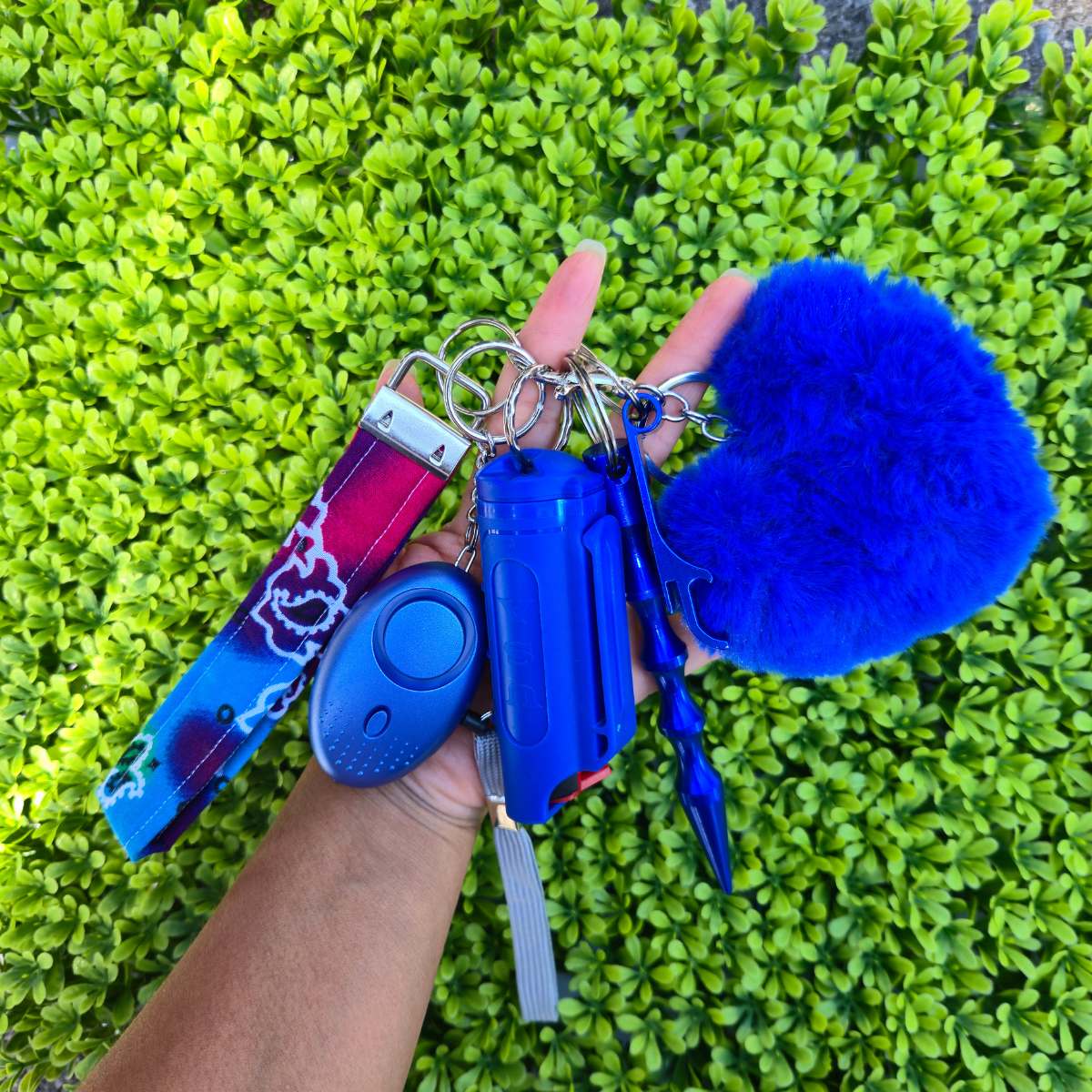 Niccolagio self defense keychain for women – stylish safety keychain with protection tools, llavero de autodefensa elegante para mujer.